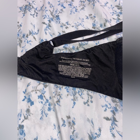 Serious Buyer Only! Victoria’s Secret Fabulous Plunge 36C Push Up Bra - Picture 8 of 10